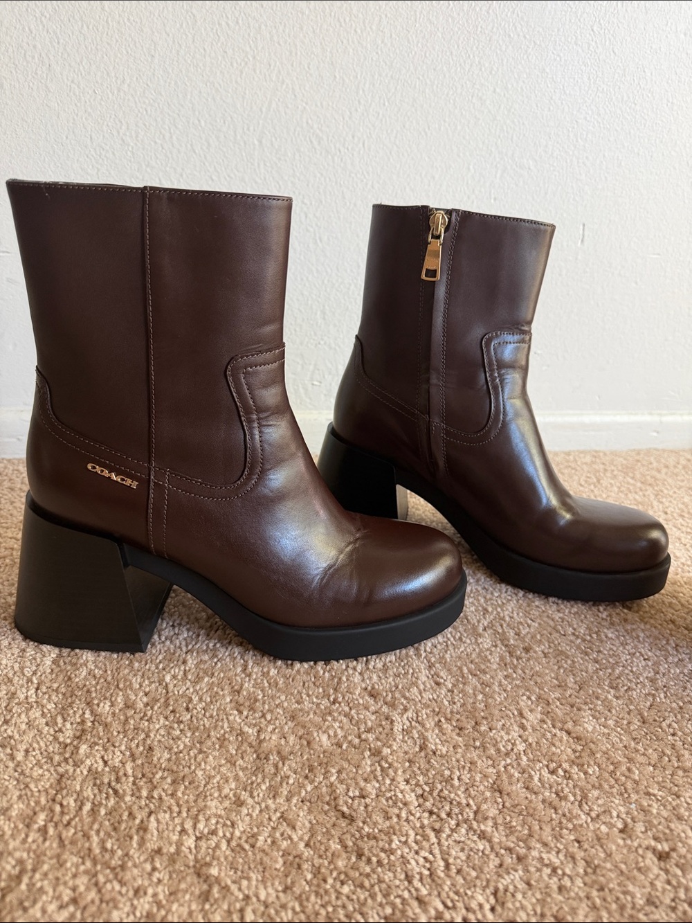 COACH Like New!! Maple Block Heel Leather Boots - Size 7.5
